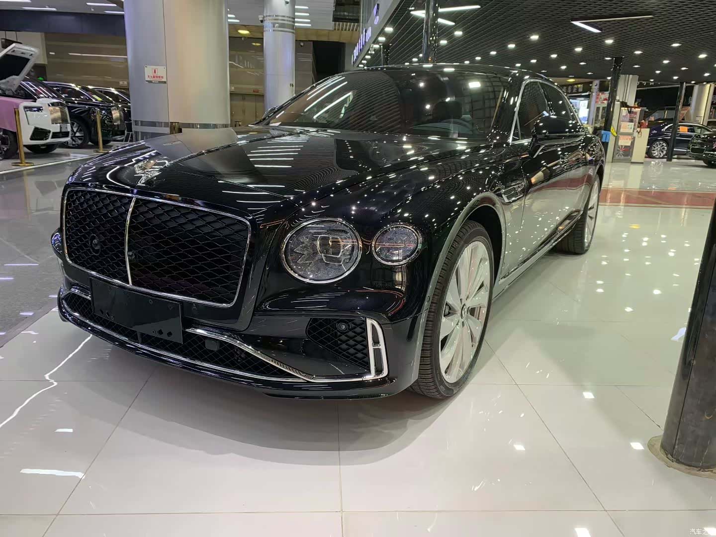 Bentley Flying Spur, 2026 2