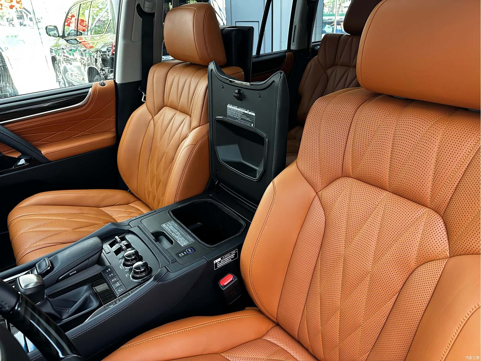 Lexus LX, 2020 13
