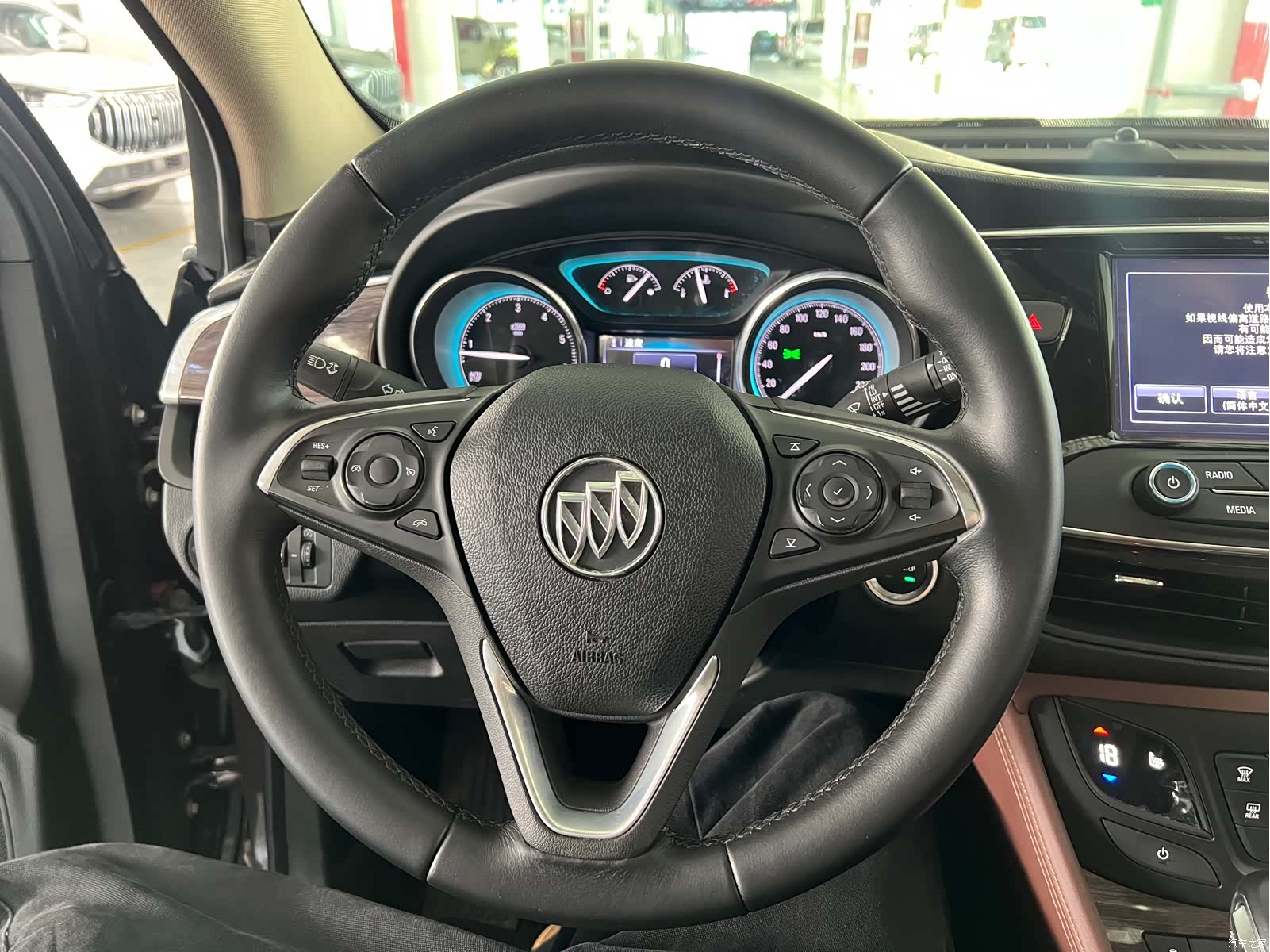 Buick Envision Plus, 2017 11