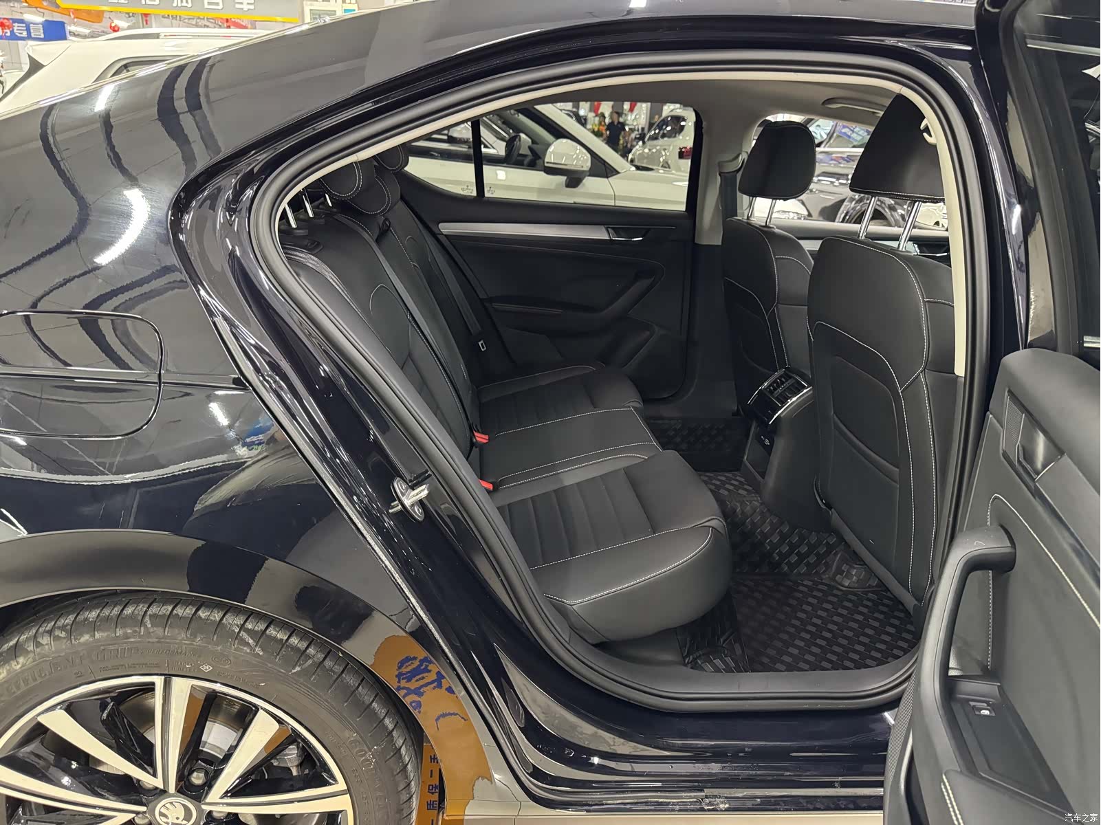 Skoda Superb, 2023 12