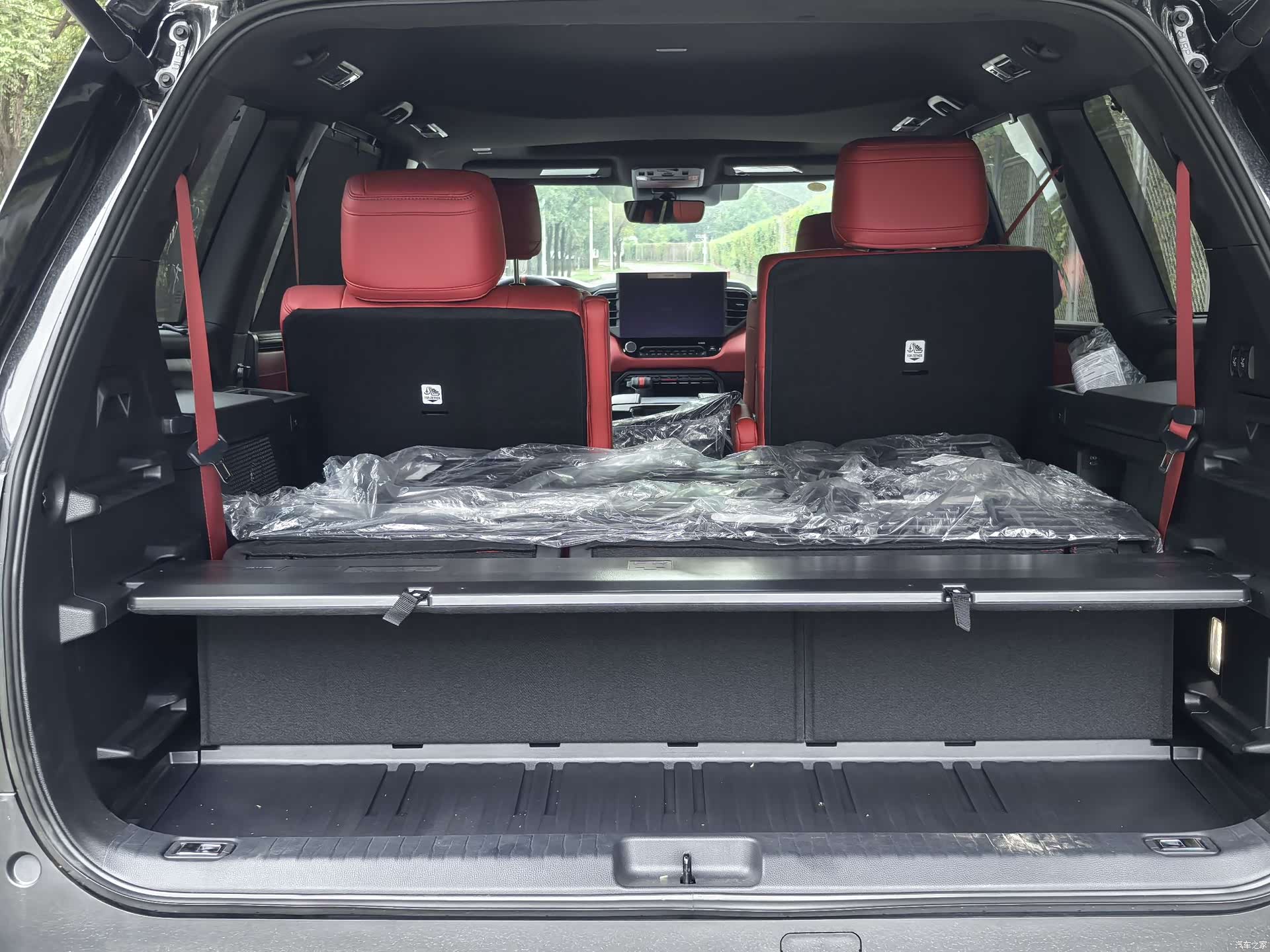 Toyota Sequoia, 2025 32
