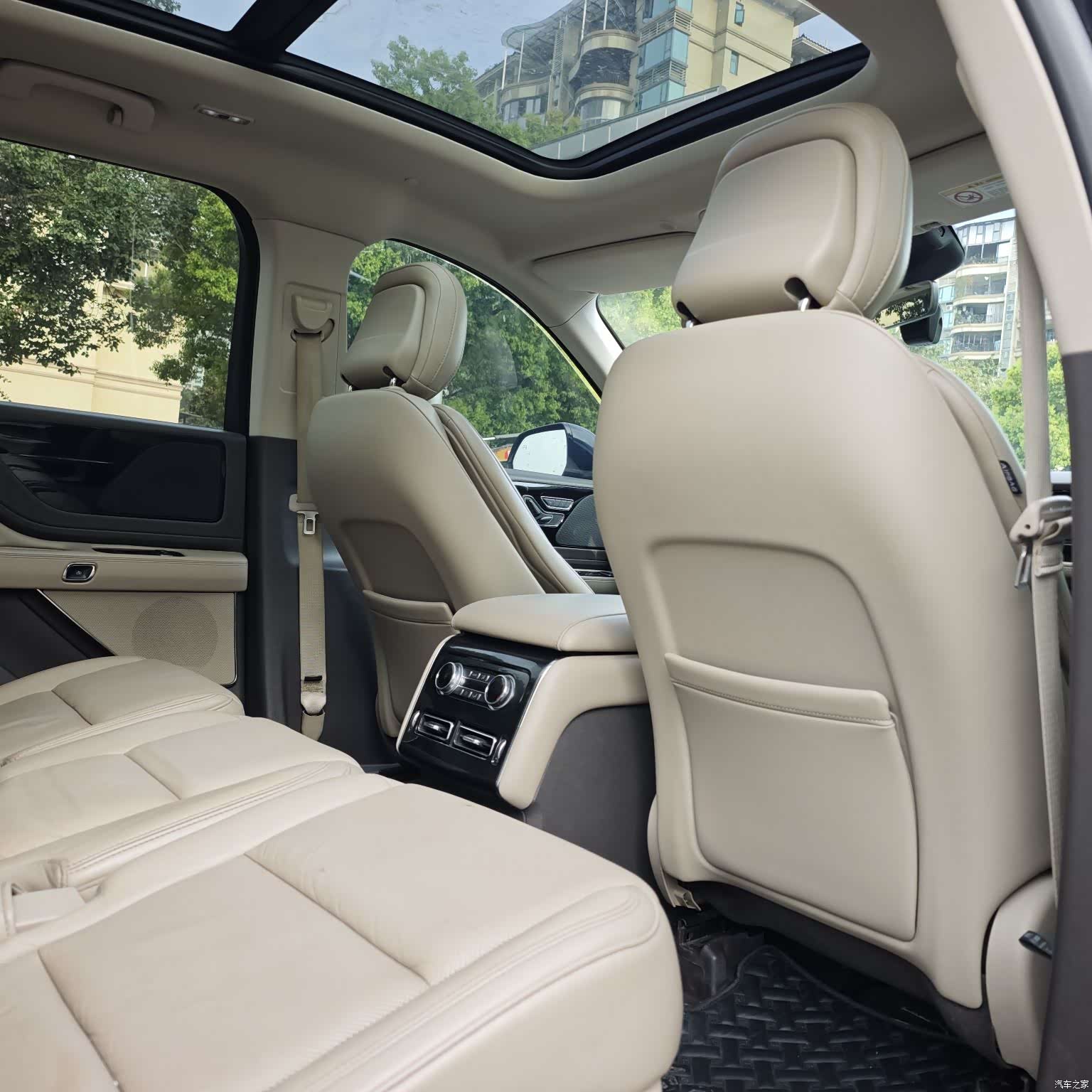 Lincoln Aviator, 2020 13