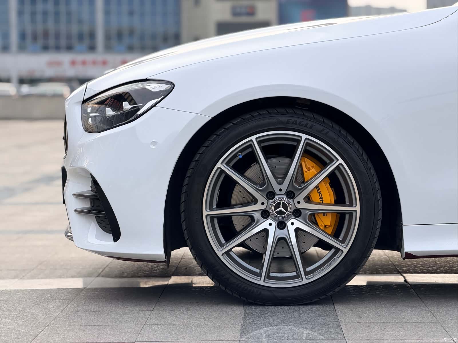 Mercedes-Benz E-Class, 2023 3