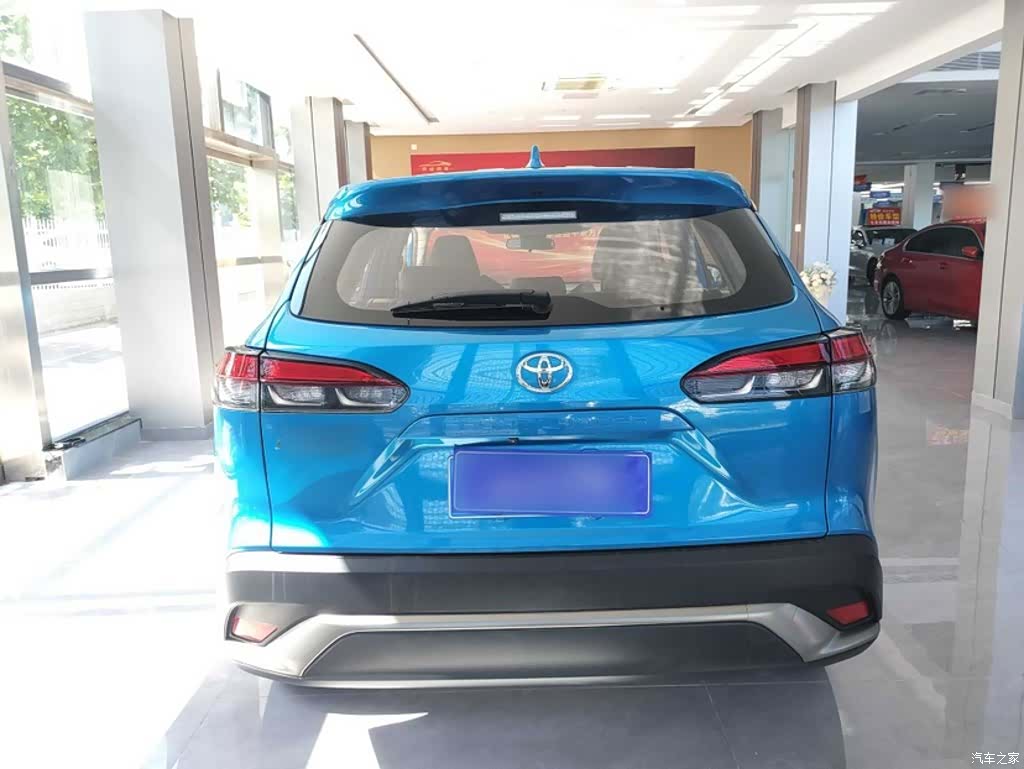 Toyota Frontlander, 2022 13