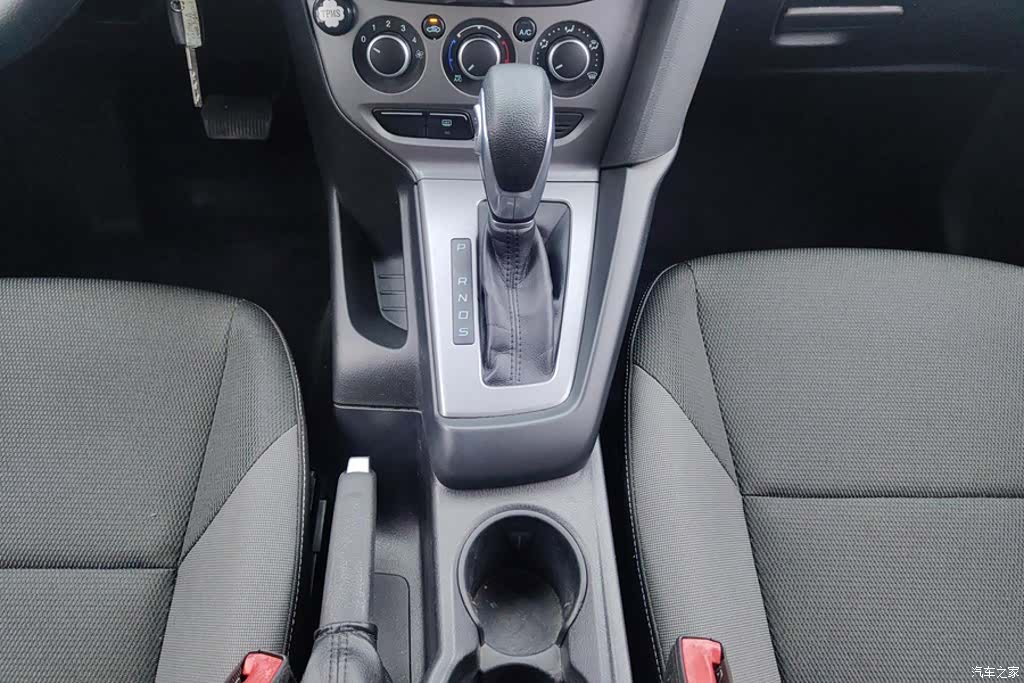 Ford Focus, 2015 16