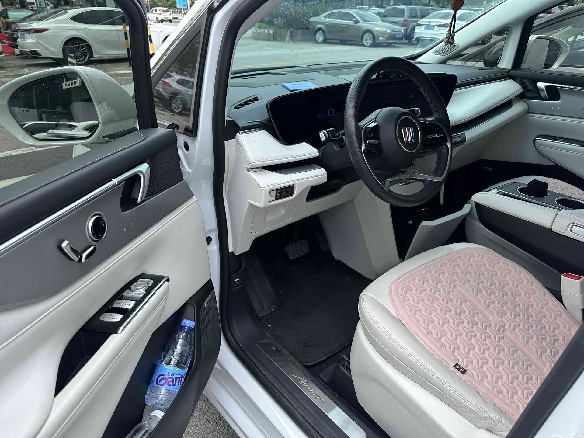 Buick GL8, 2024 10