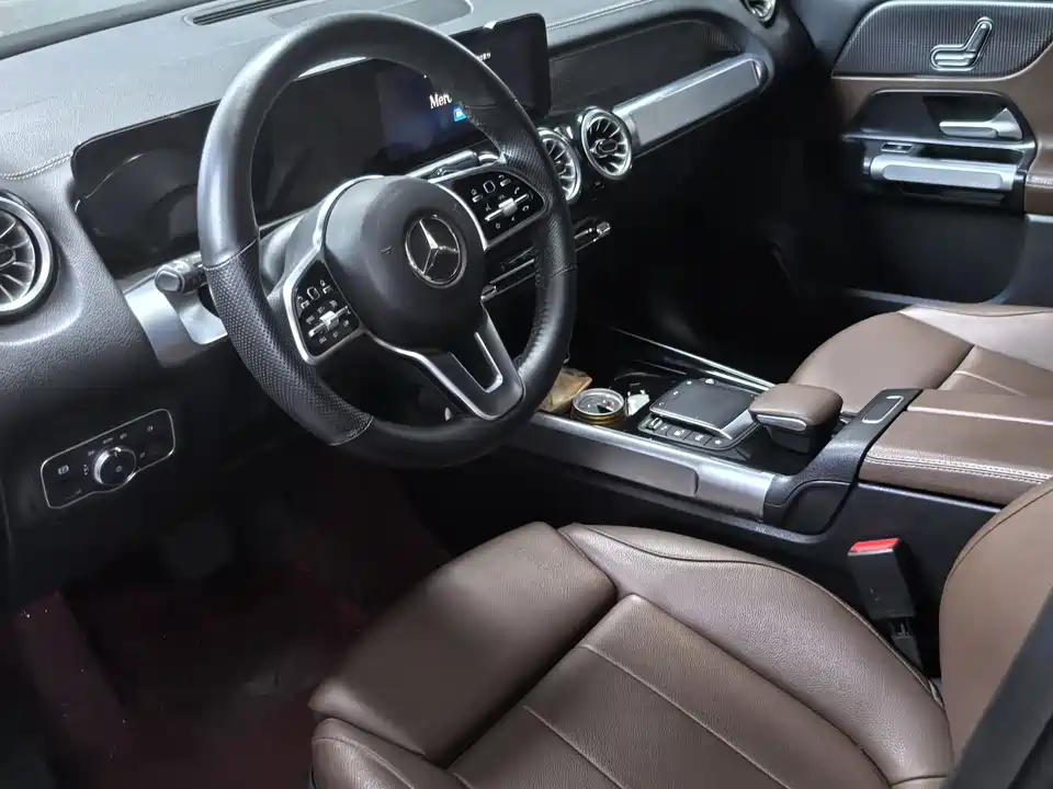 Mercedes-Benz GLB Mercedes-Benz GLB