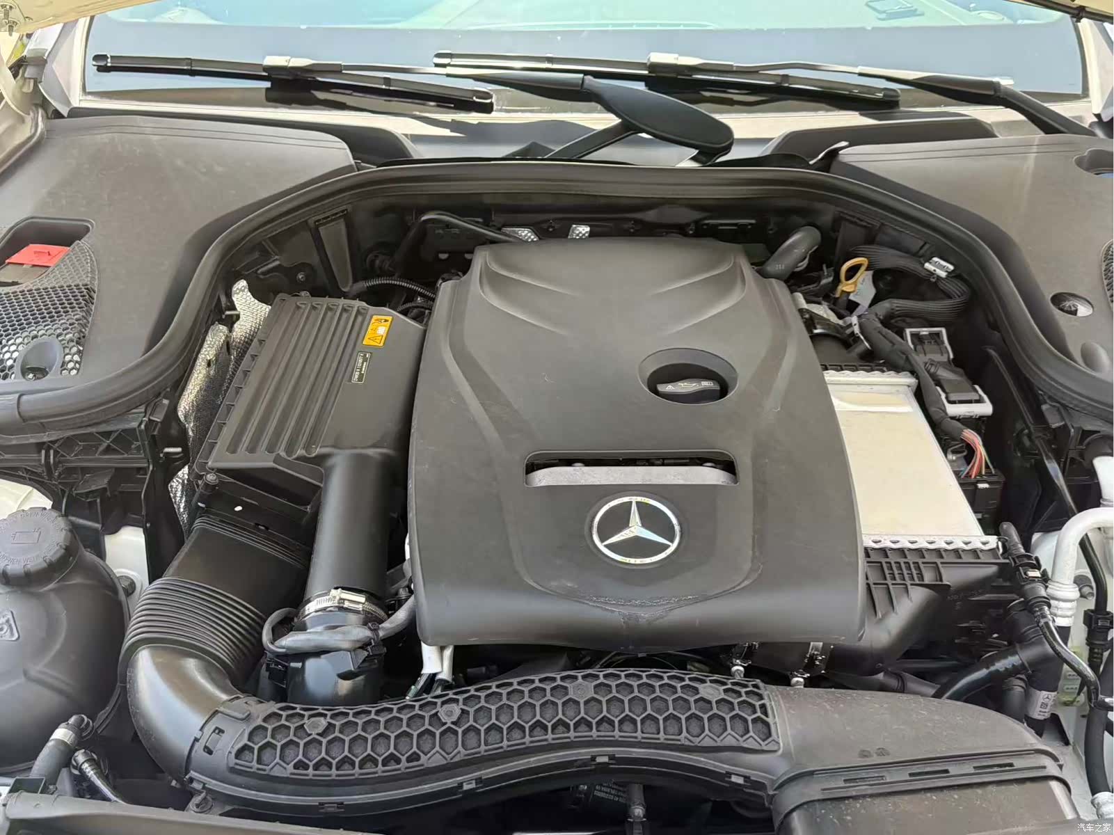 Mercedes-Benz E-Class, 2019 16