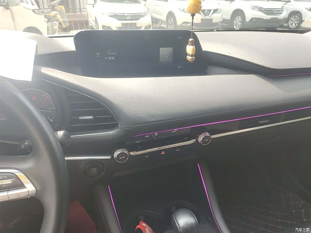 Mazda Mazda3, 2020 13