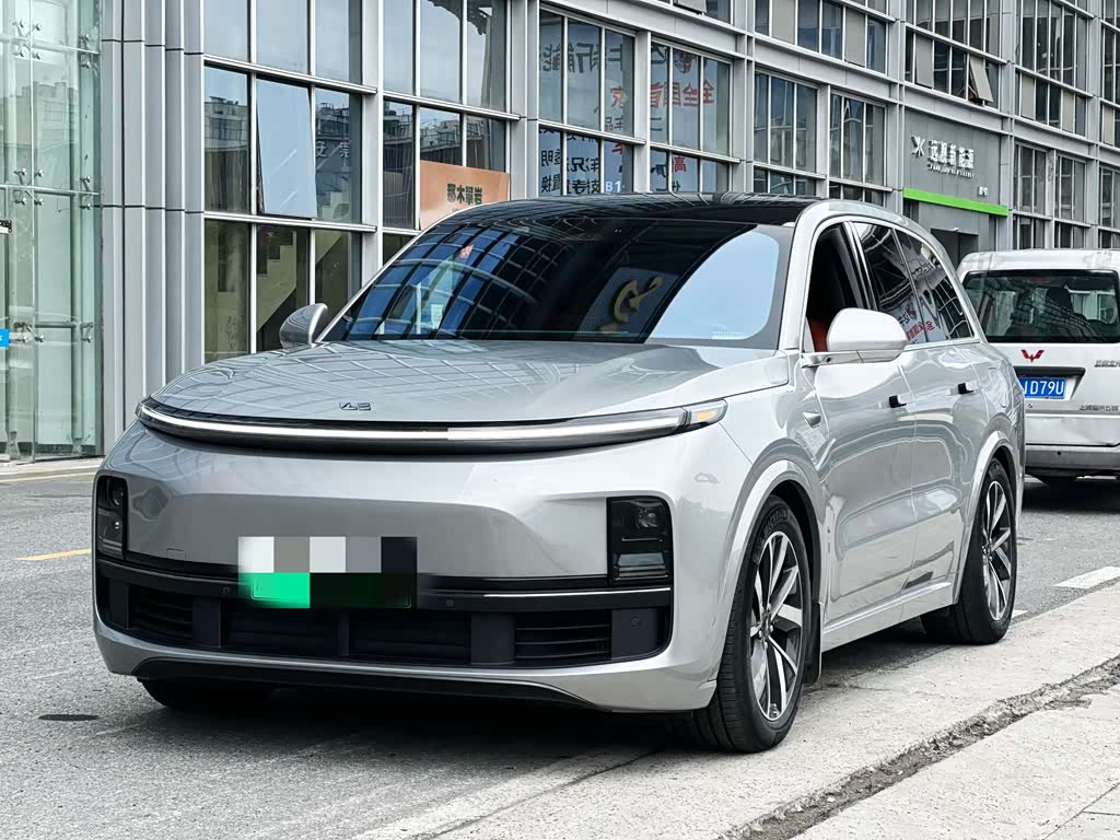 Li Auto L8