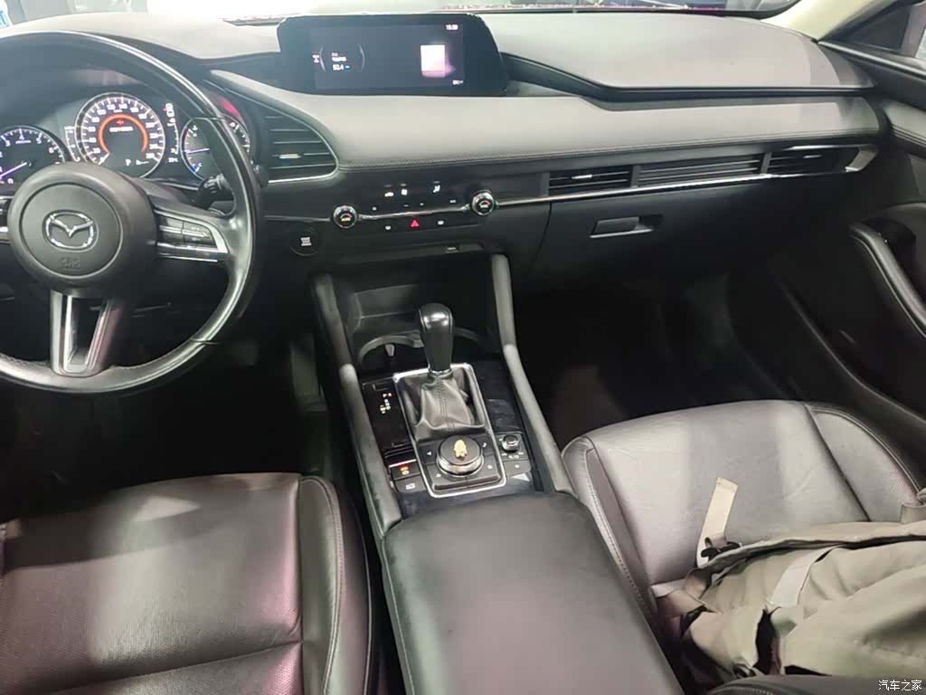 Mazda Mazda3, 2019 9