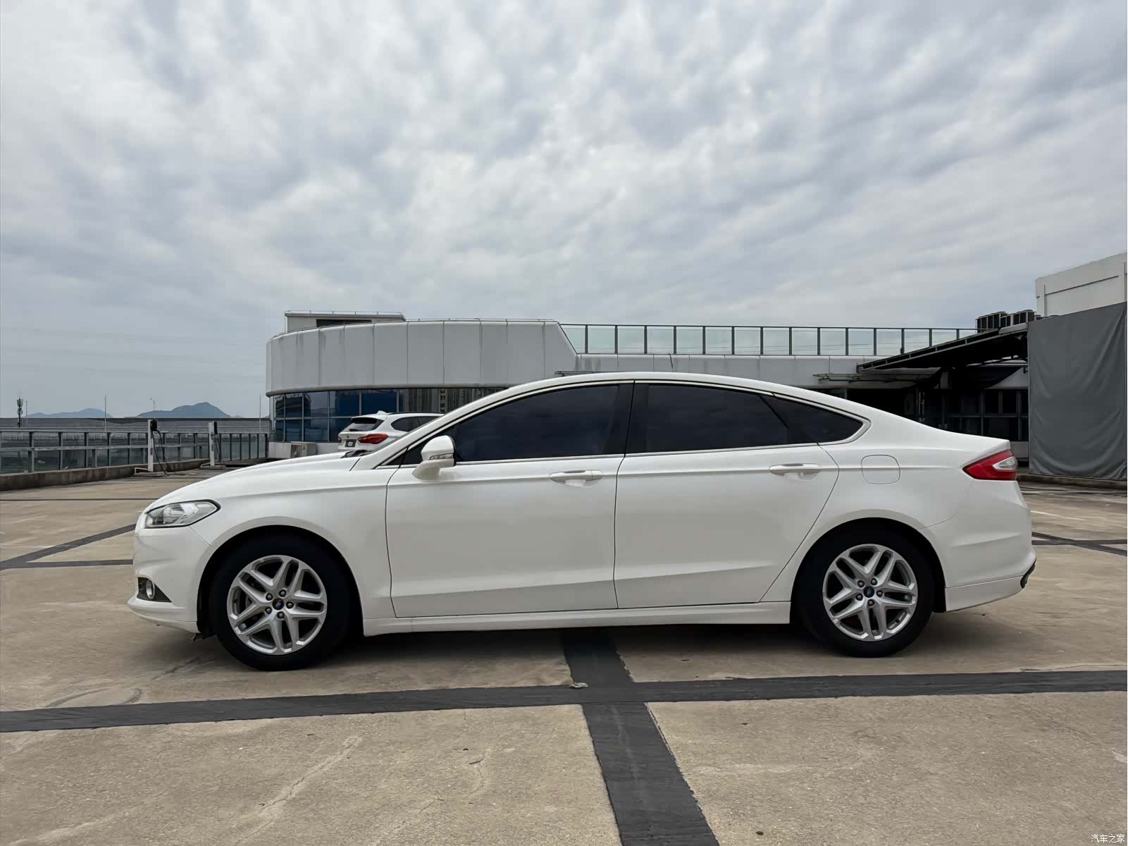 Ford Mondeo, 2016 13