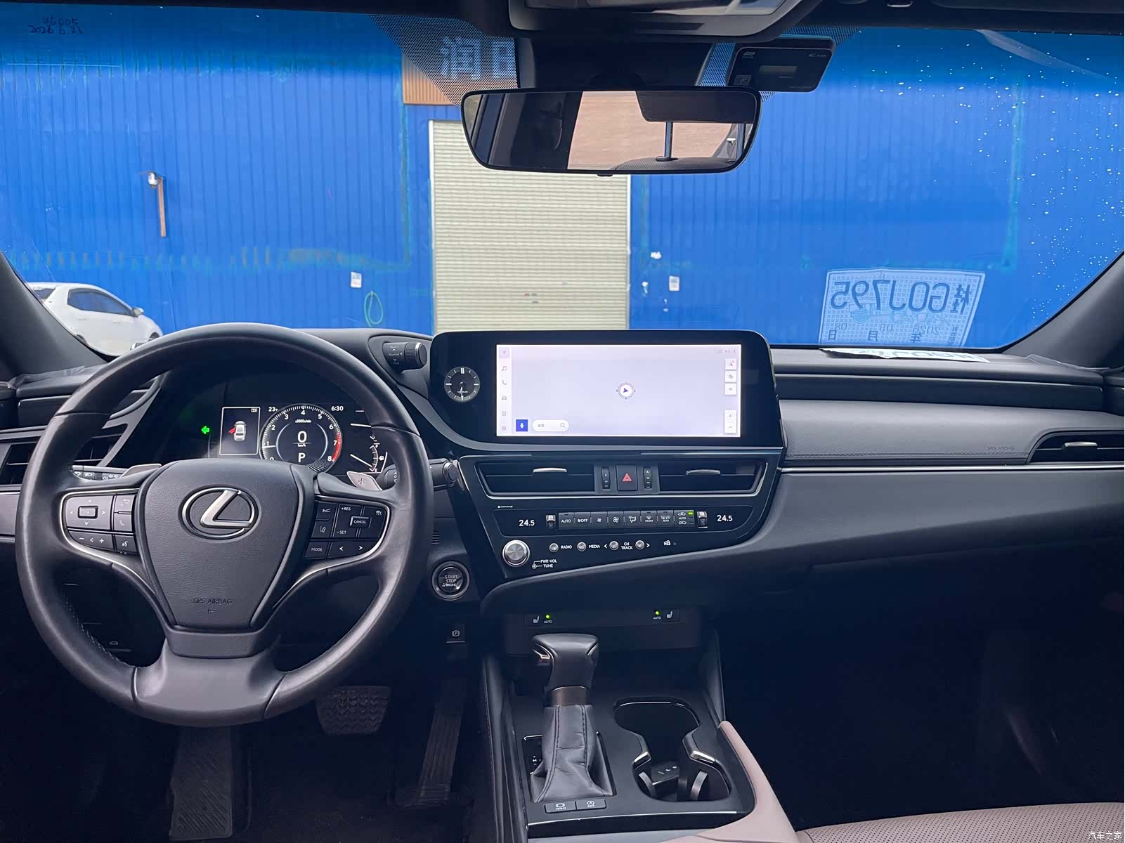Lexus ES, 2023 7