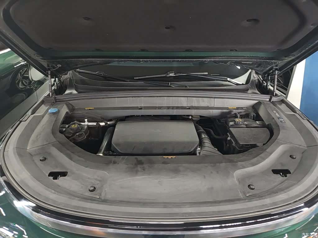 Li Auto L9, 2024 20