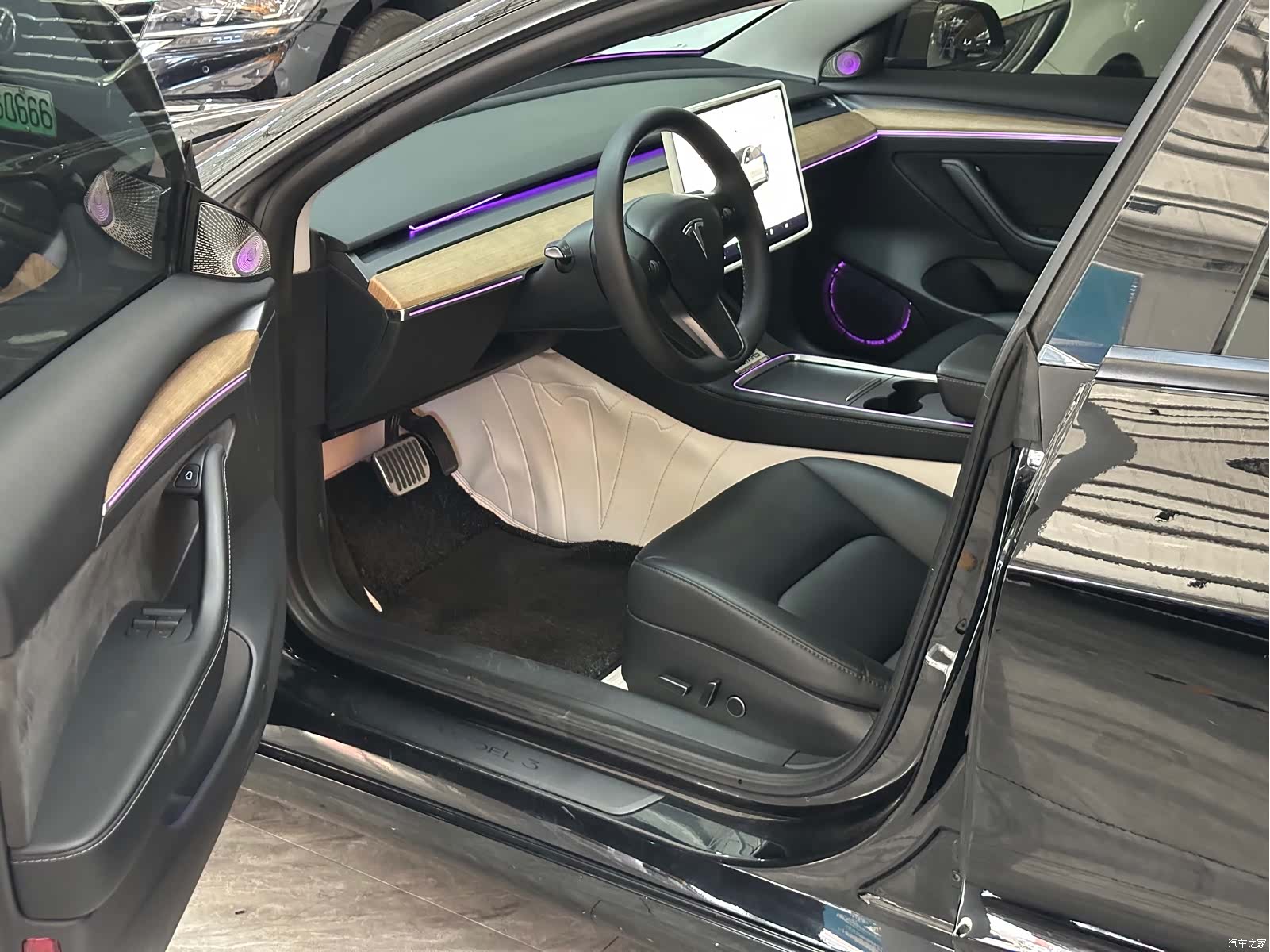 Tesla Model 3, 2022 3