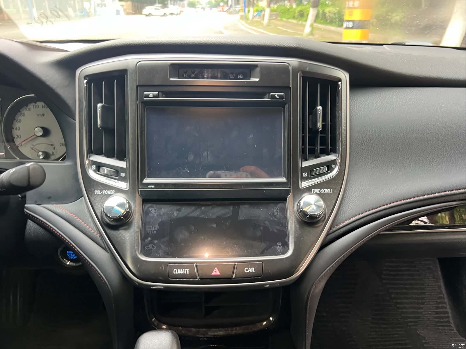 Toyota Crown, 2019 29