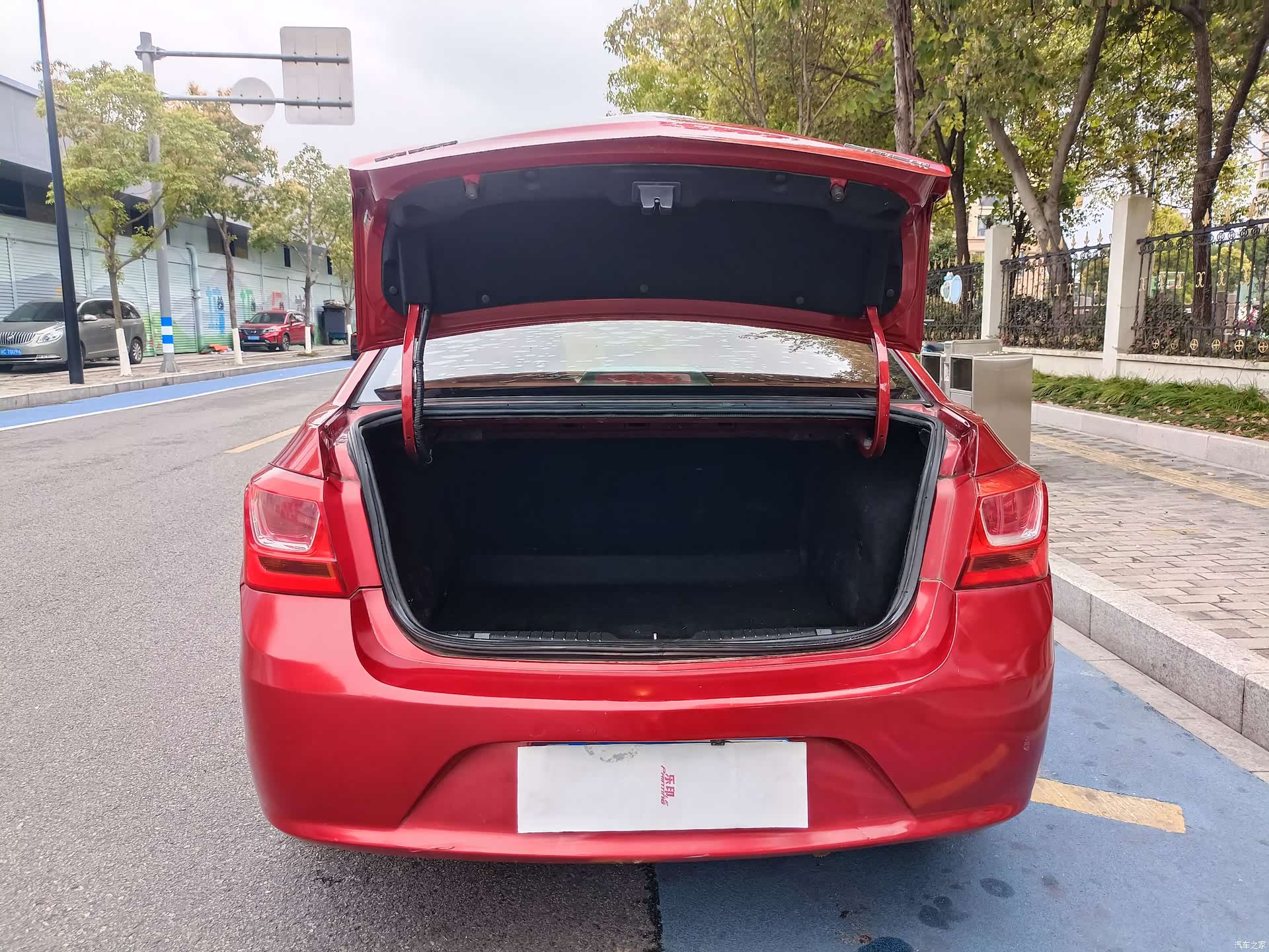 Chevrolet SE, 2016 6