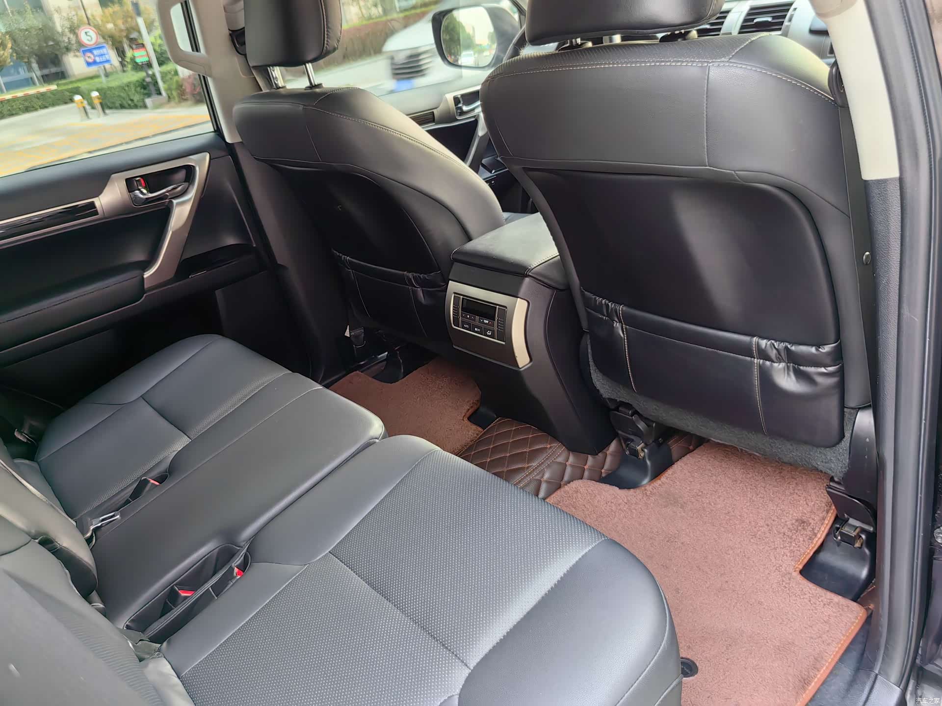 Lexus GX, 2014 13