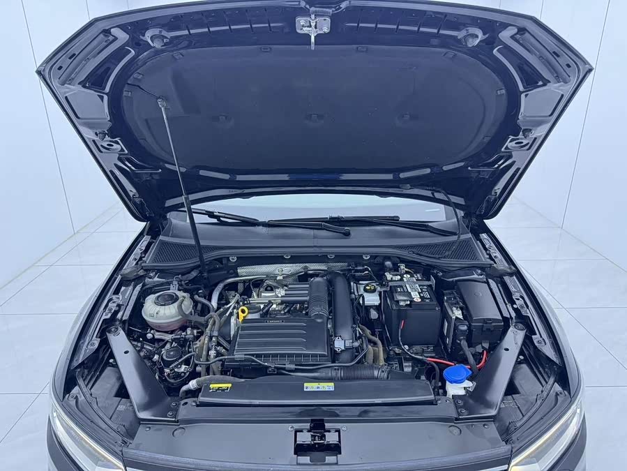Volkswagen Magotan 2023, фото 11