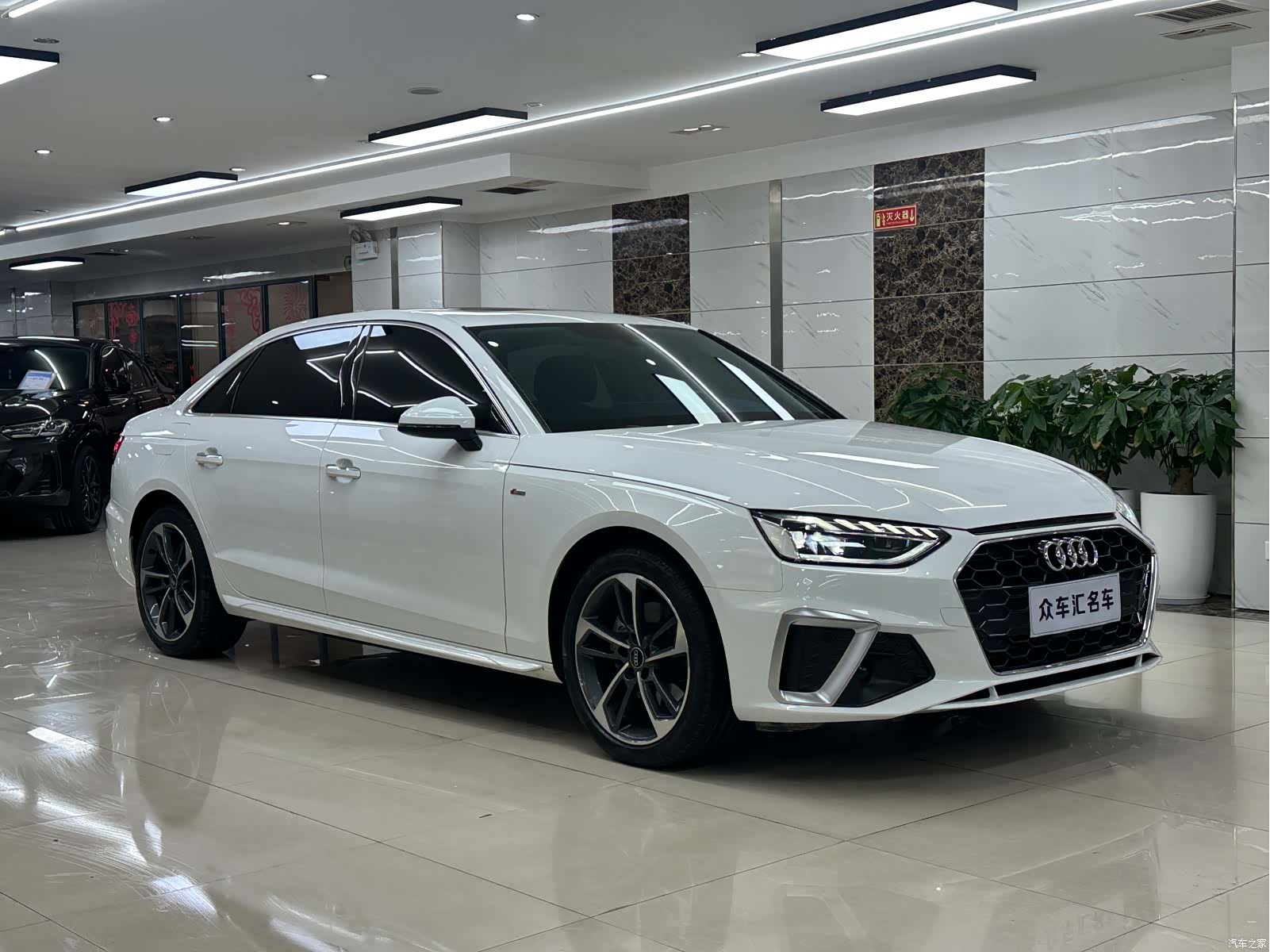Audi A4L, 2023 3