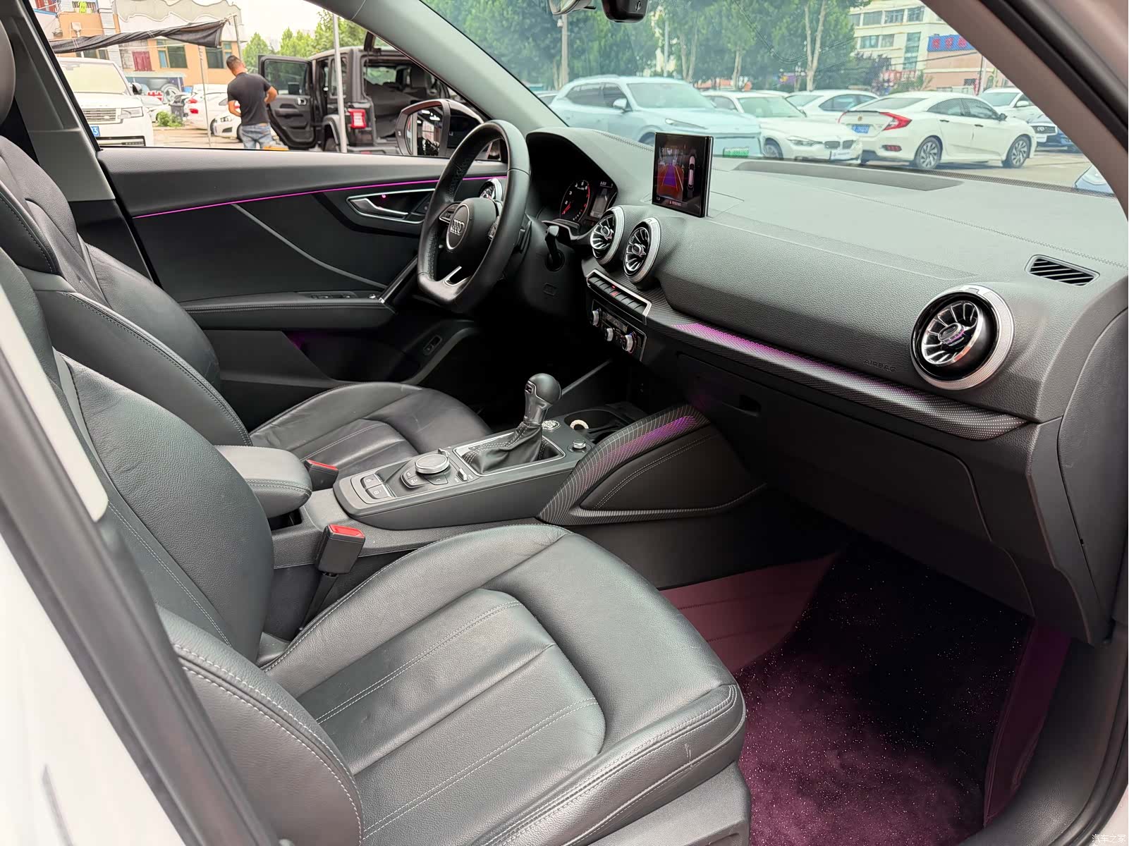 Audi Q2L, 2022 14