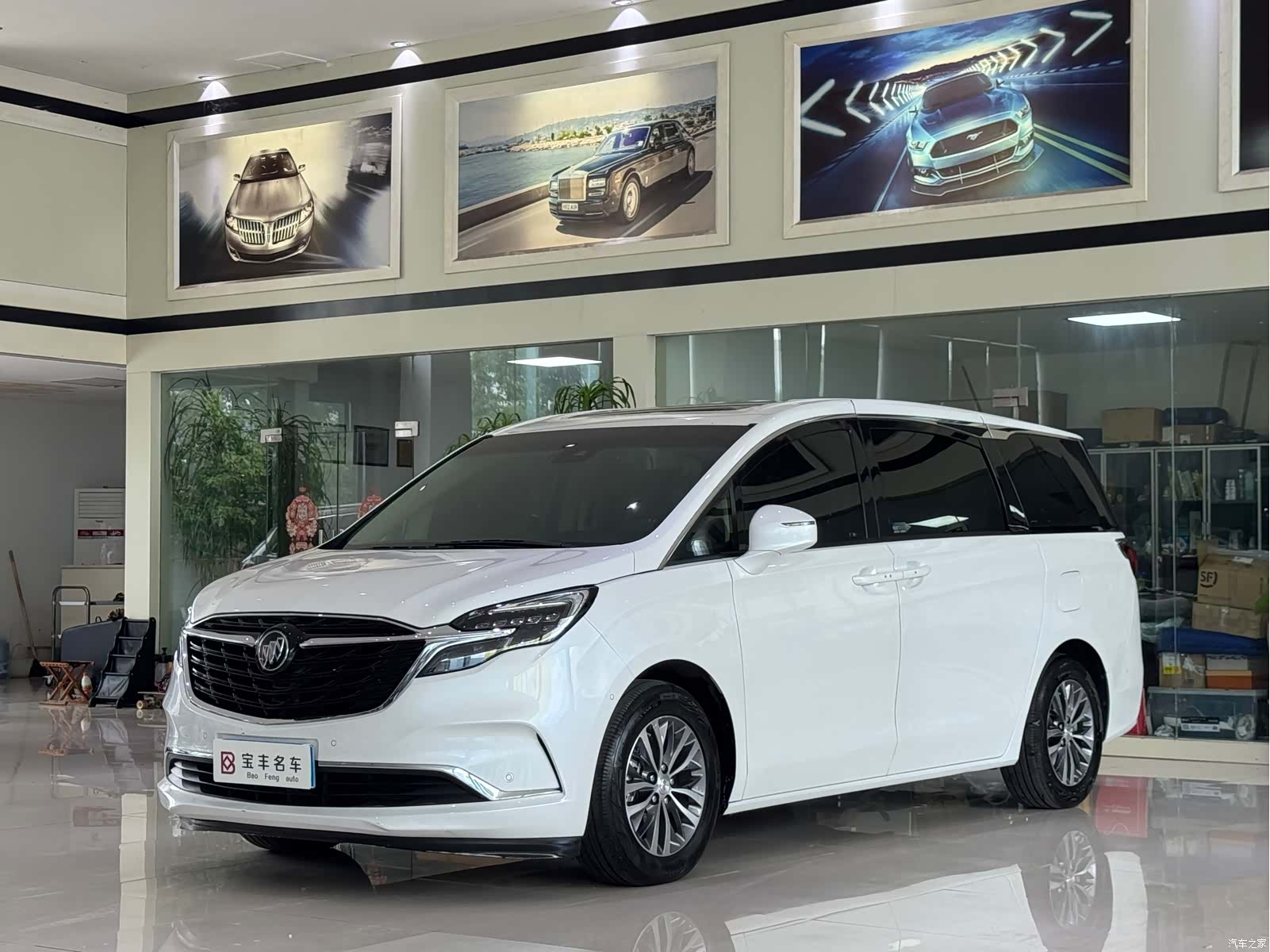 Buick GL8, 2022 1