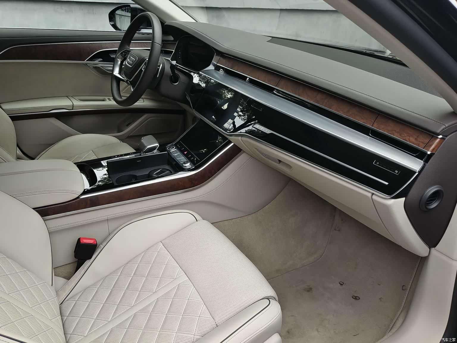 Audi A8L, 2026 9