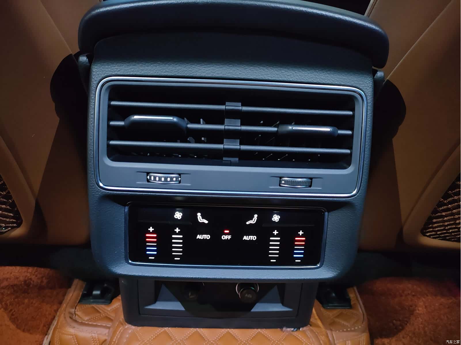 Audi Q7, 2022 24
