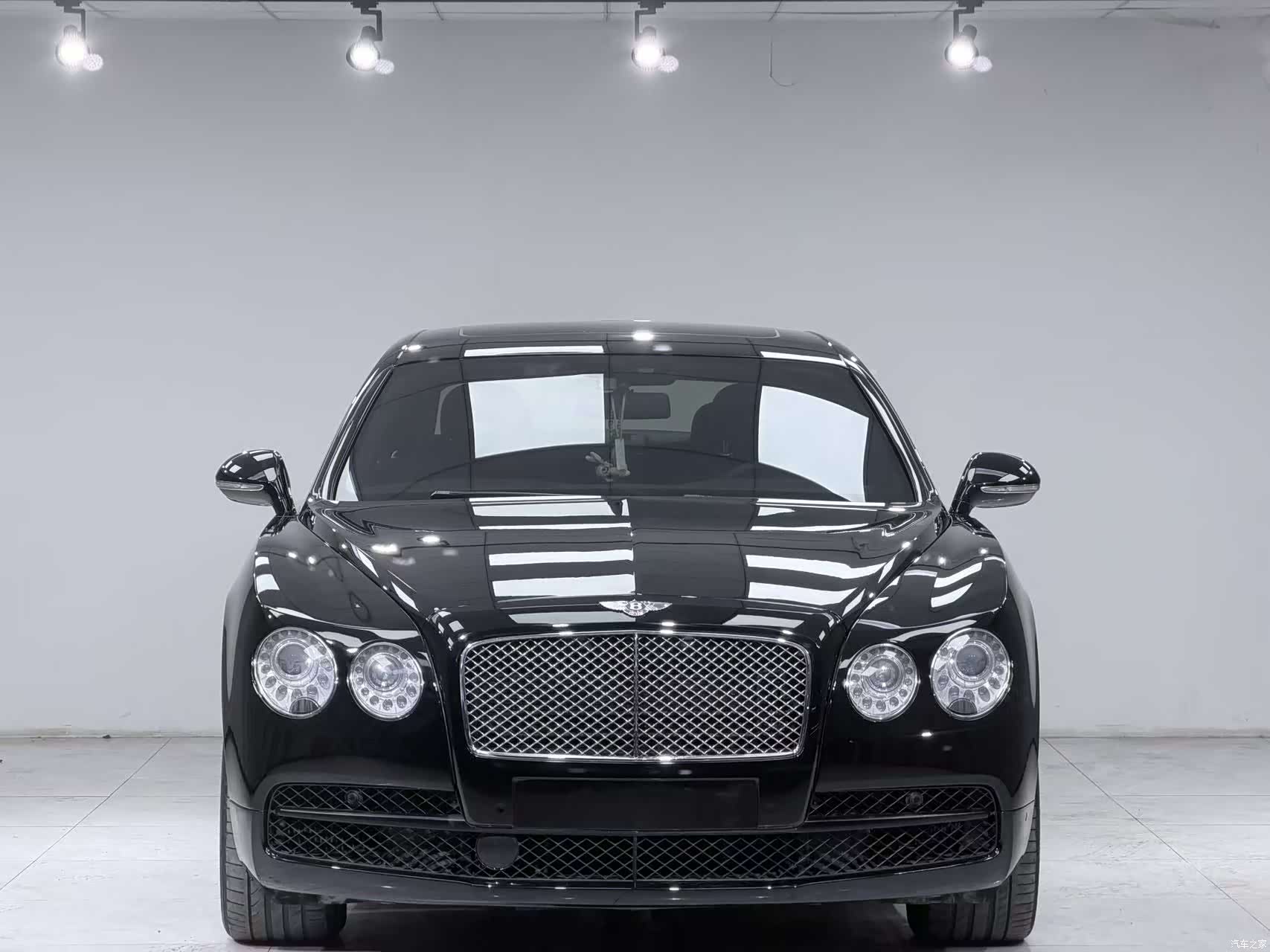 Bentley Flying Spur, 2017 1