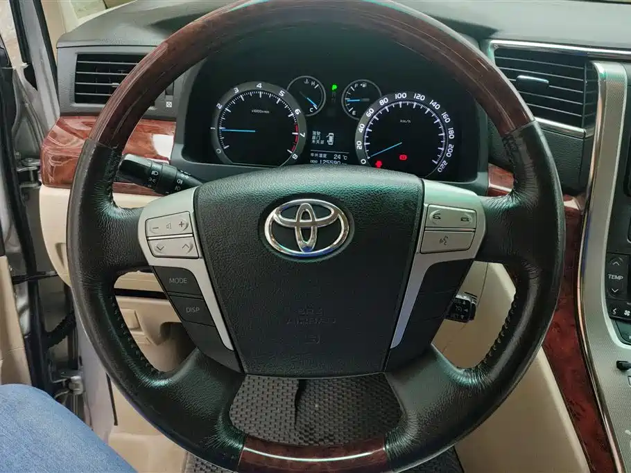 Toyota Elfa Toyota Elfa