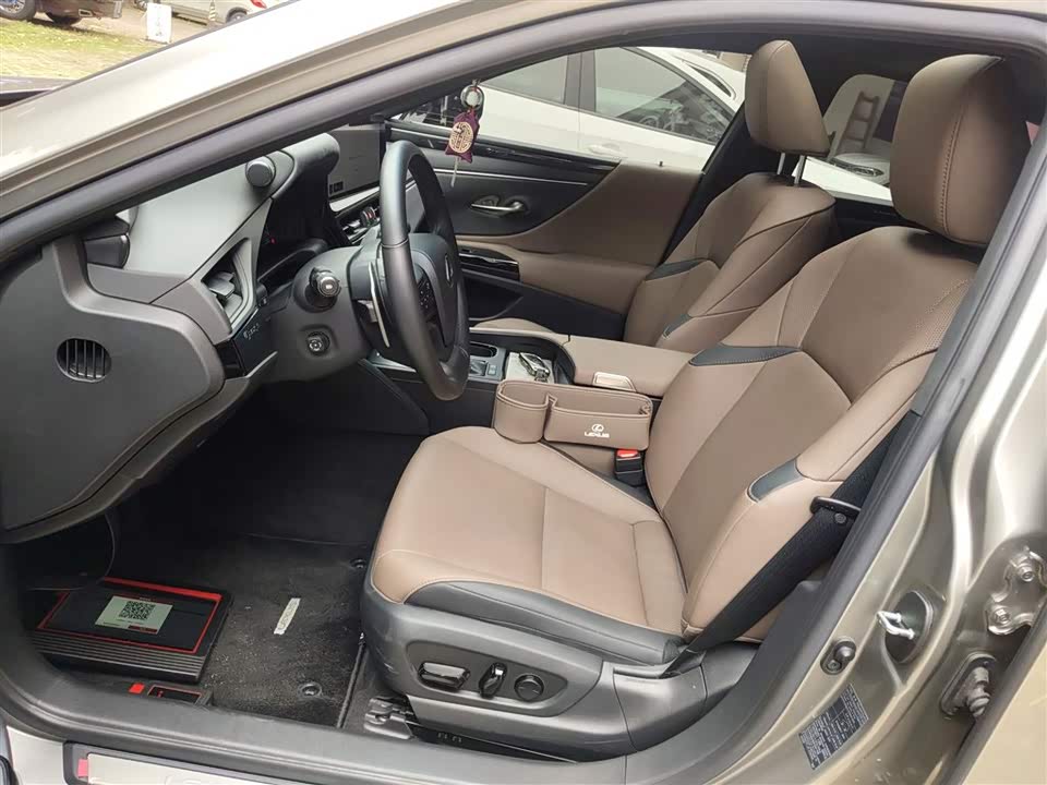 Lexus ES Lexus ES