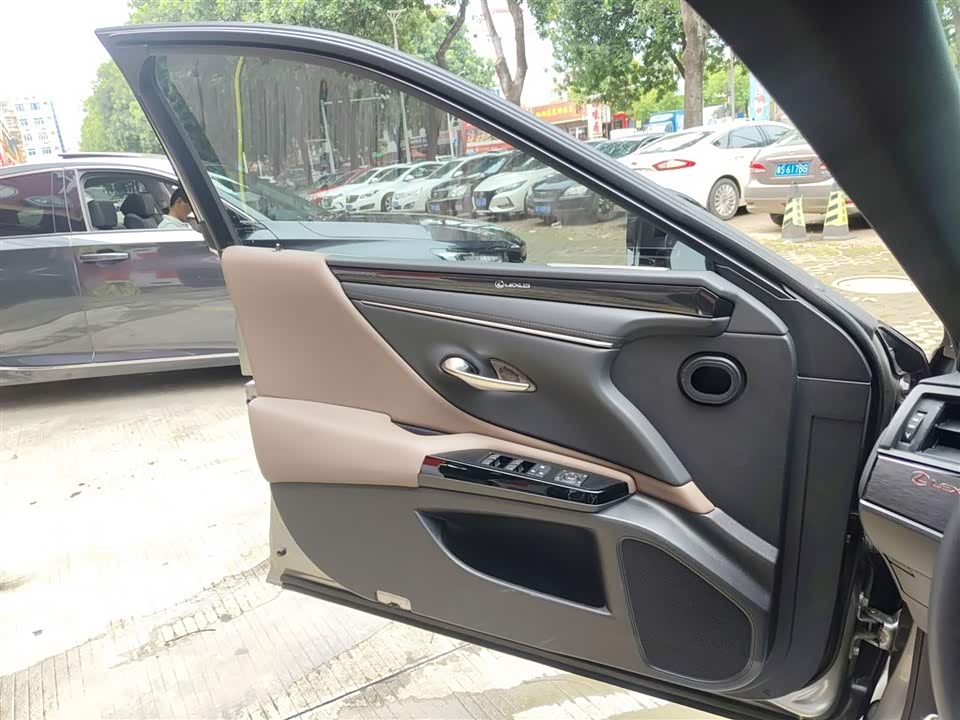 Lexus ES Lexus ES