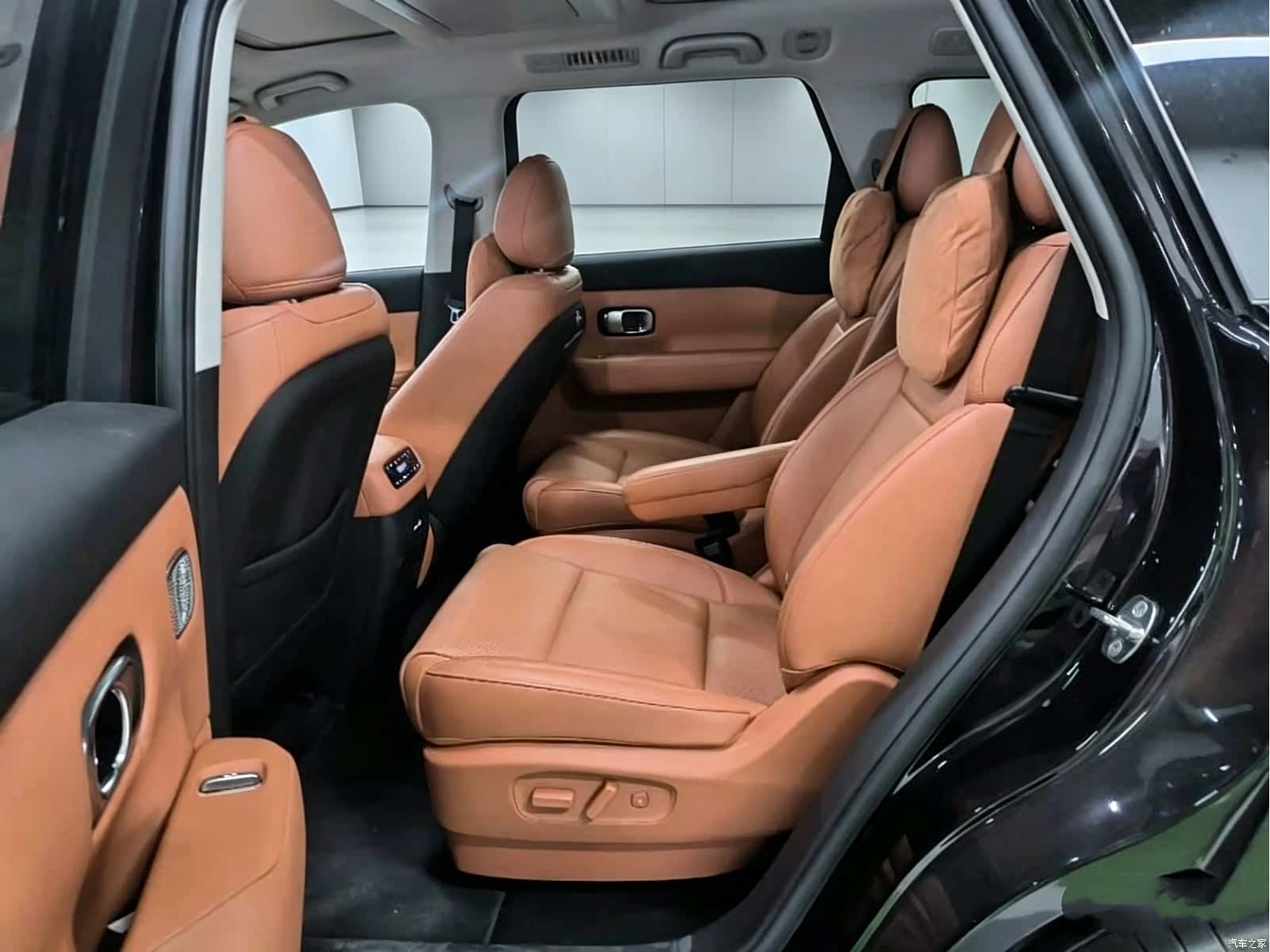 Leapmotor C16, 2025 все фото