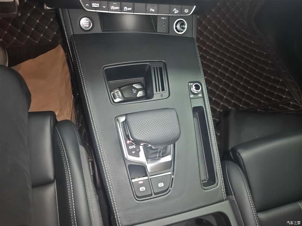 Audi Q5L, 2024 14