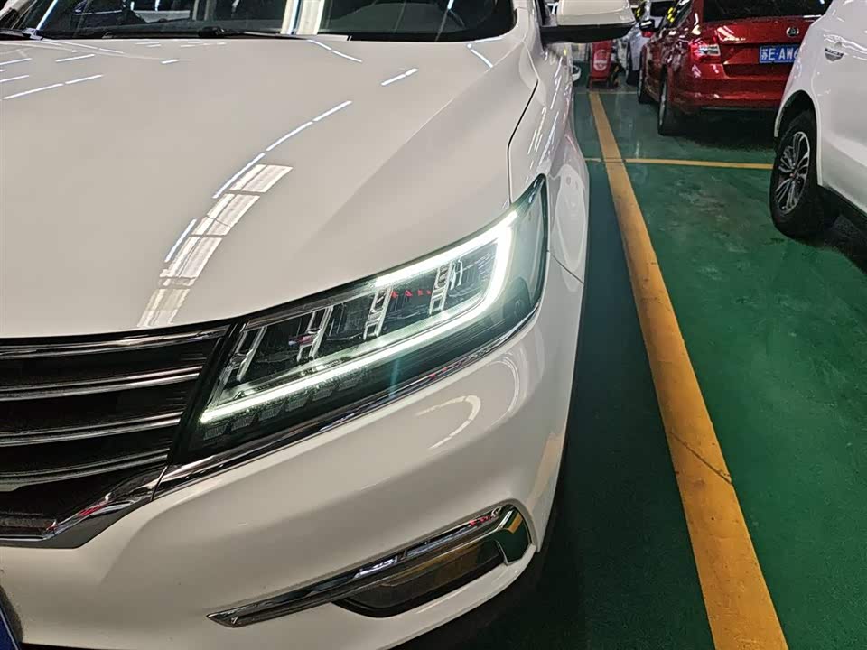 Roewe RX5