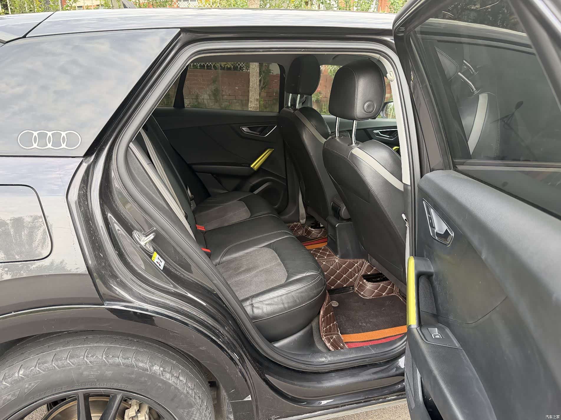 Audi Q2L, 2019 14