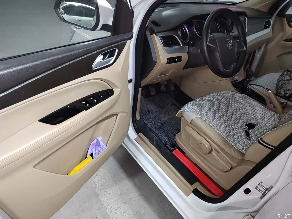 Wuling 730, 2017 17