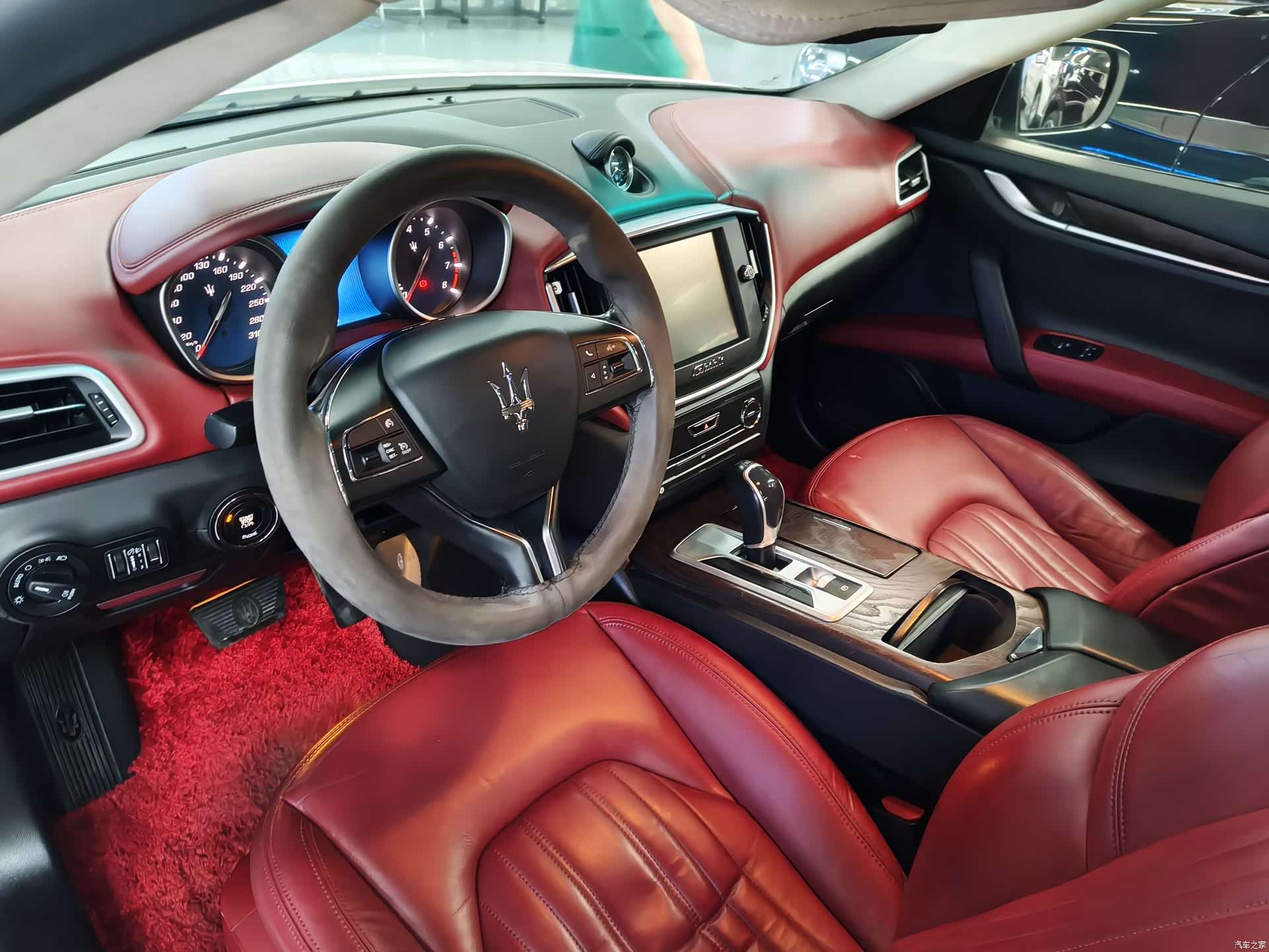 Maserati Ghibli, 2015 9