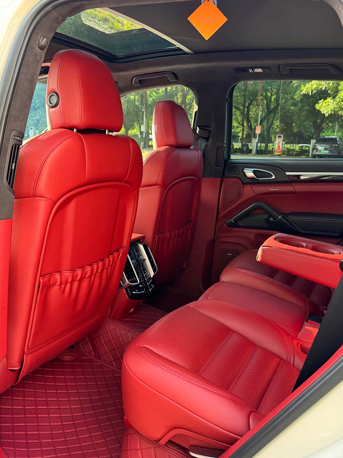 Porsche Cayenne, 2011 9
