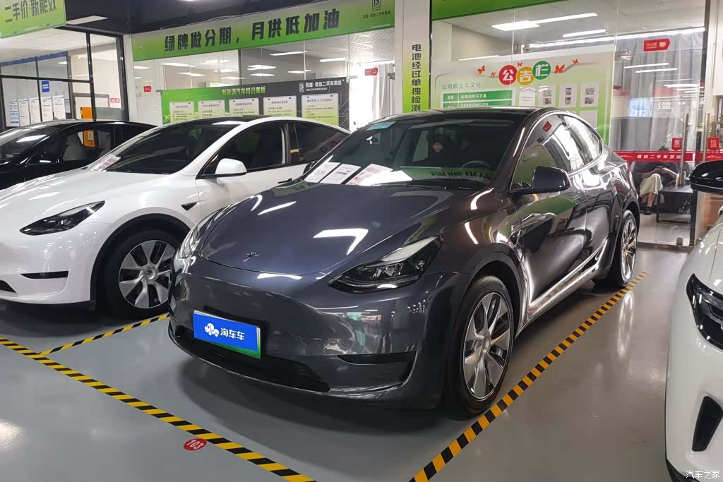 Tesla Model Y, 2022 1