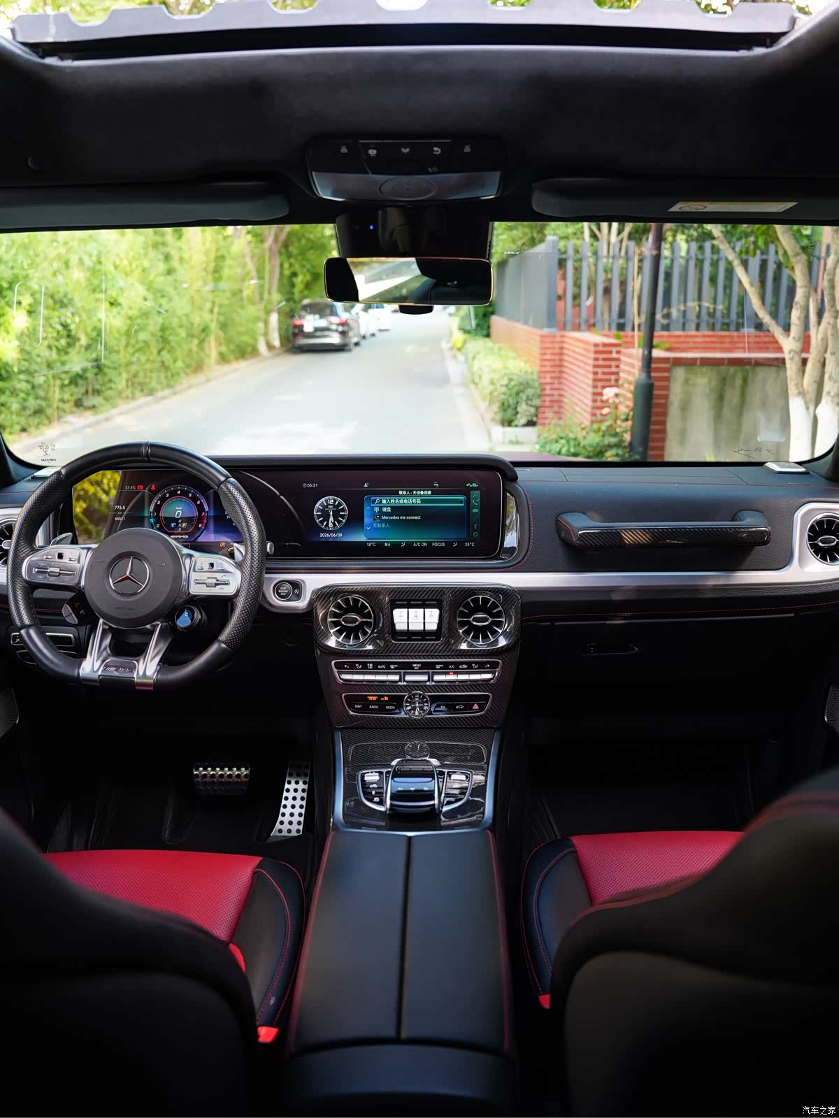 Mercedes-Benz G-Class, 2019 16