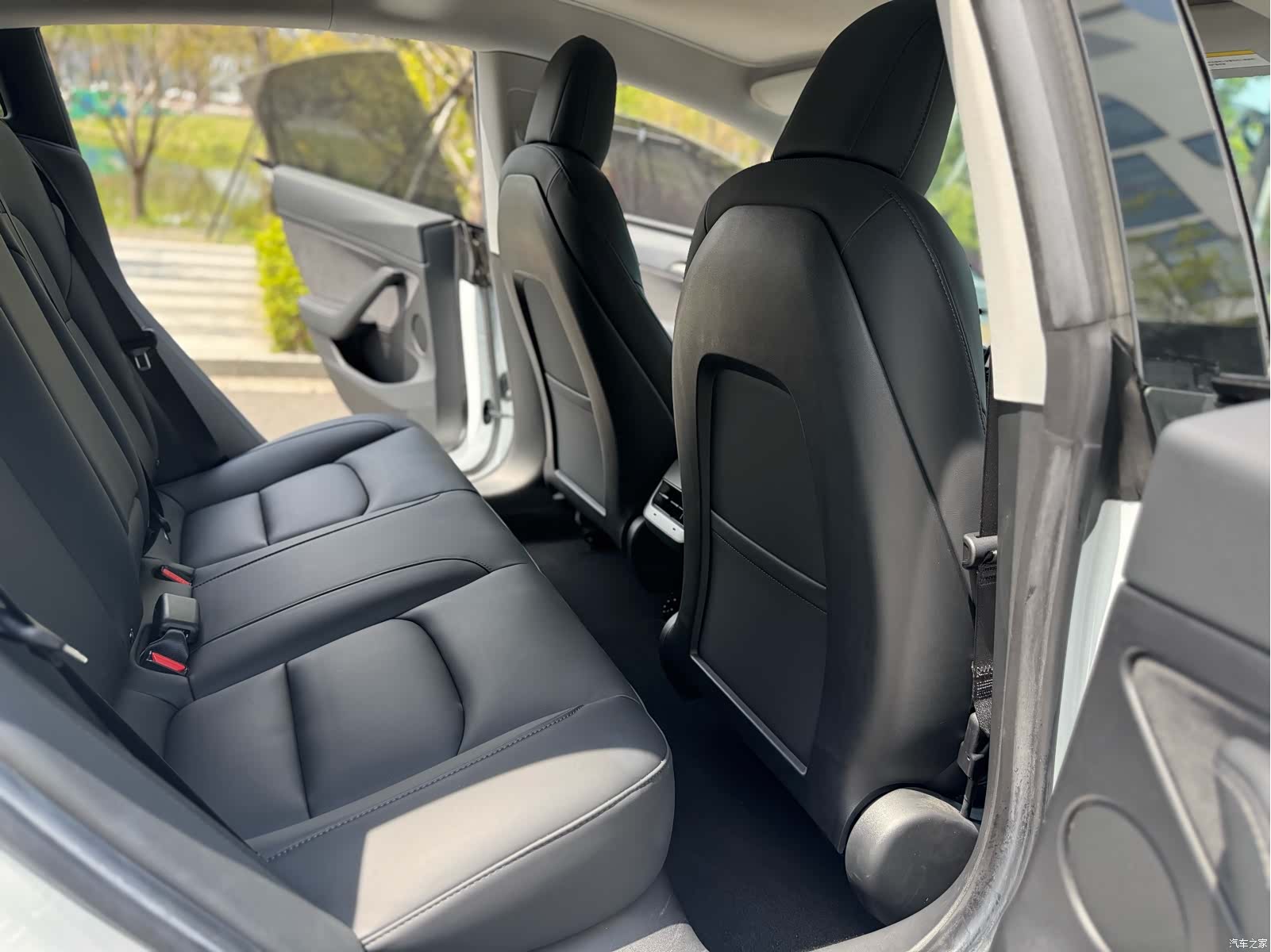Tesla Model 3, 2021 7