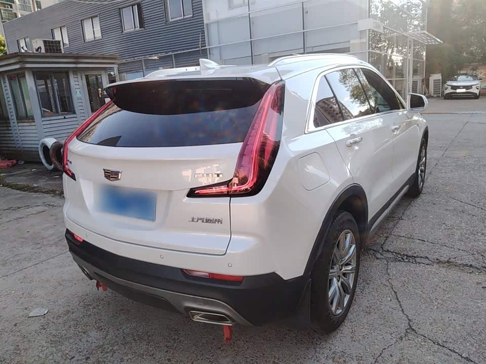 Cadillac XT4