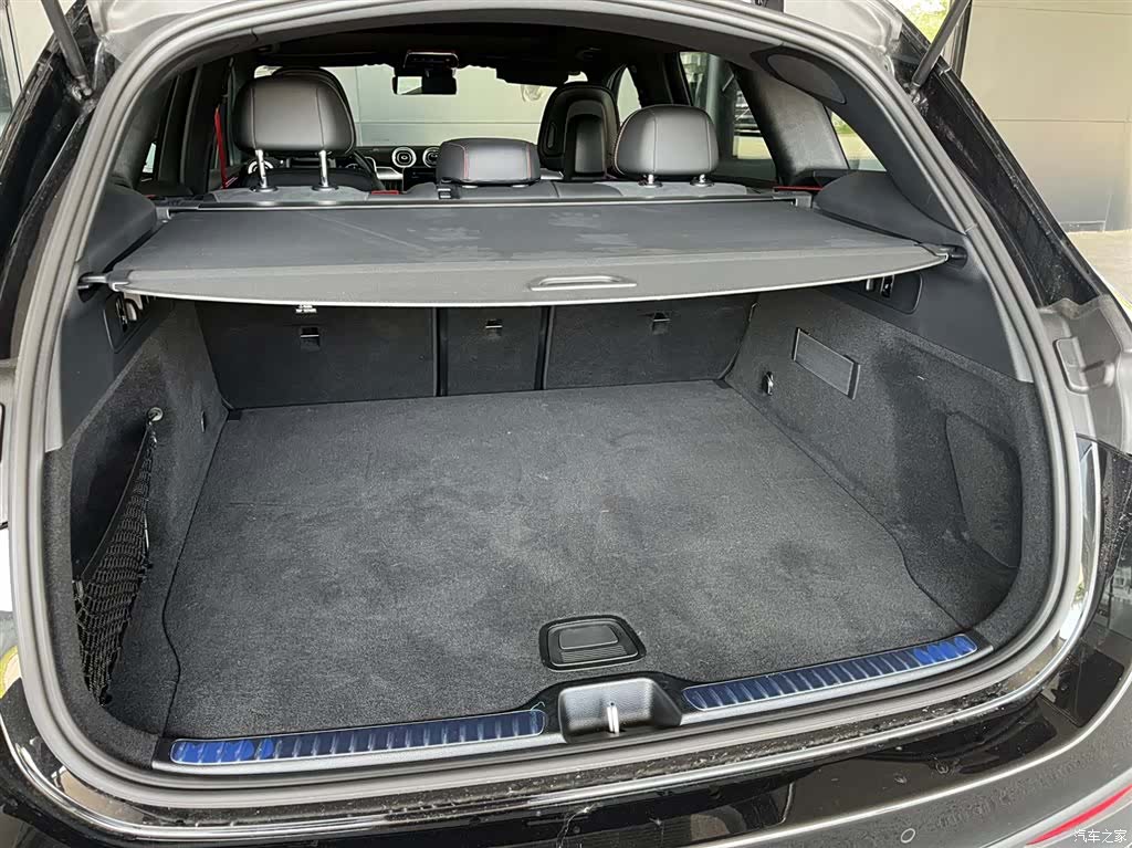 Mercedes-Benz GLC, 2025 14