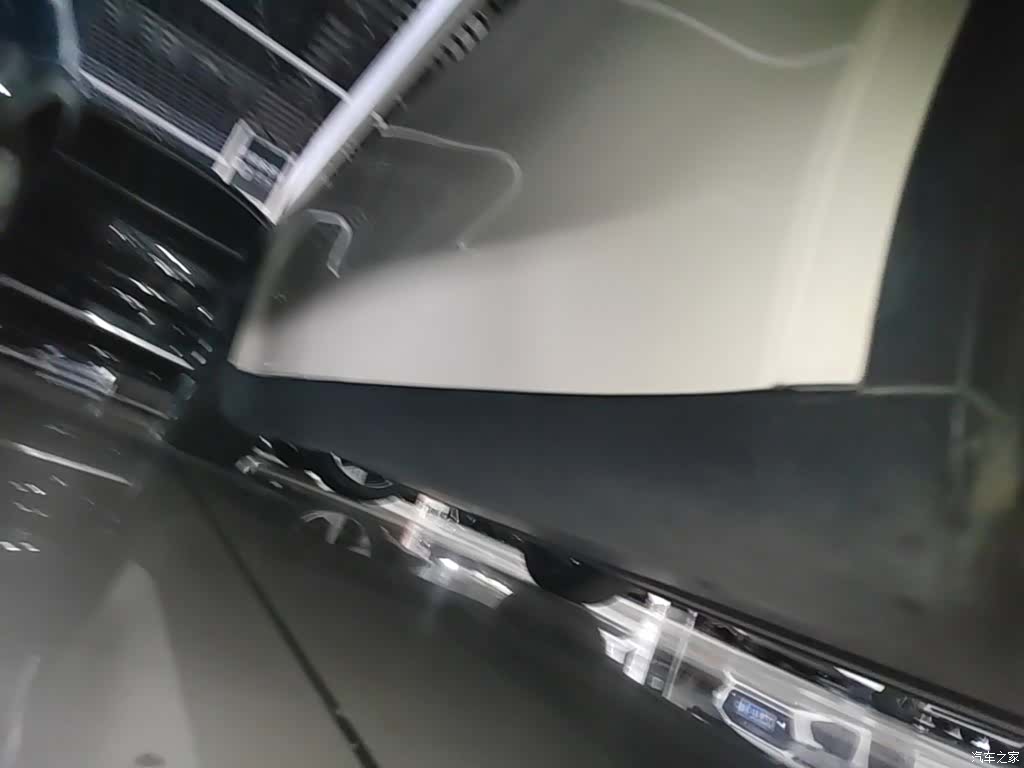 Tesla Model Y, 2023 все фото