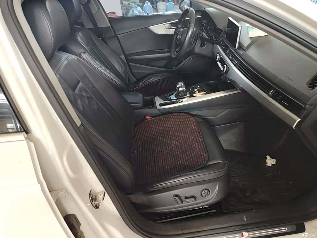 Audi A4L, 2018 25