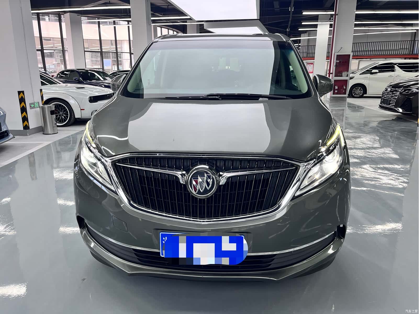 Buick GL8, 2019 2