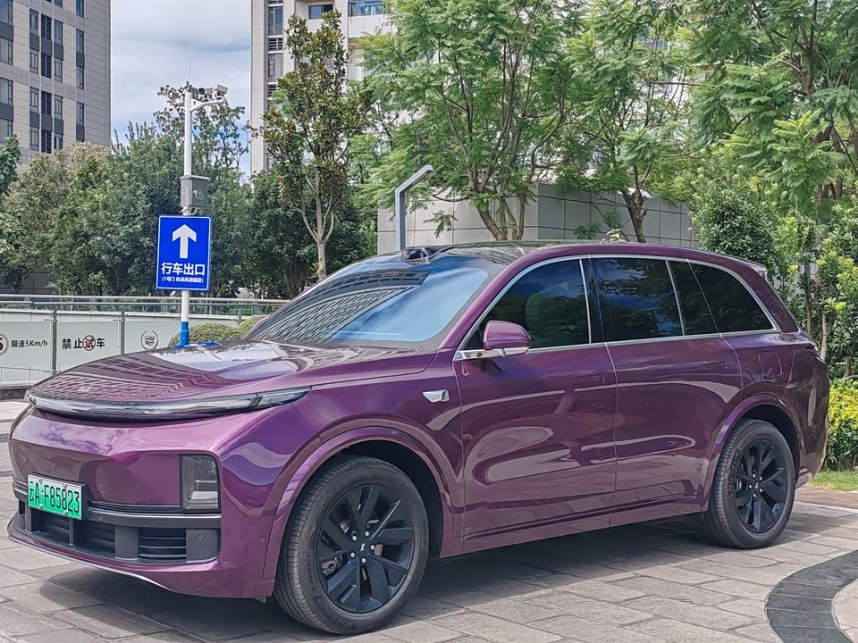 Li Auto Ideal L8
