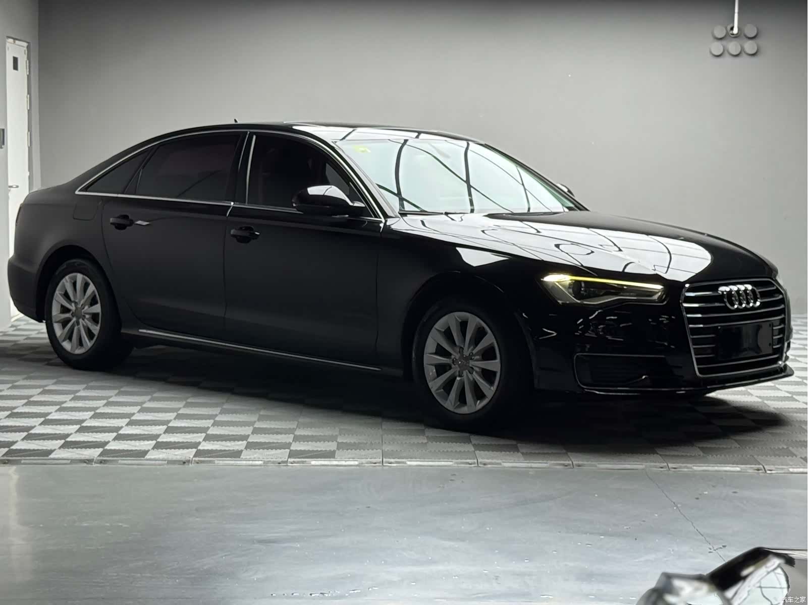 Audi A6L, 2016 3