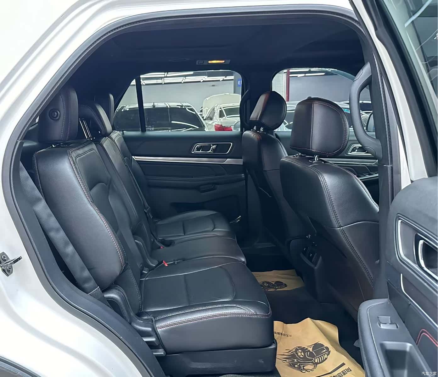 Ford Explorer, 2017 7